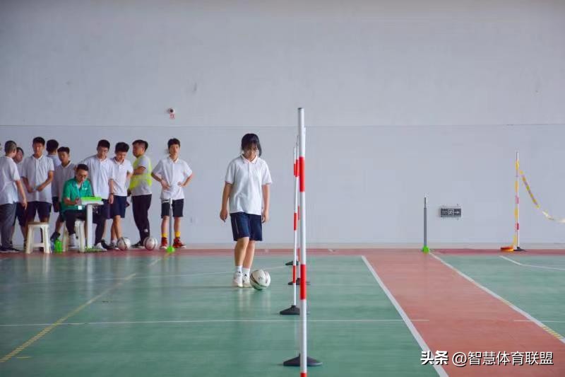 中考体育项目拍摄技巧_体育中考足球绕杆技巧_体育中考跳绳提分方法