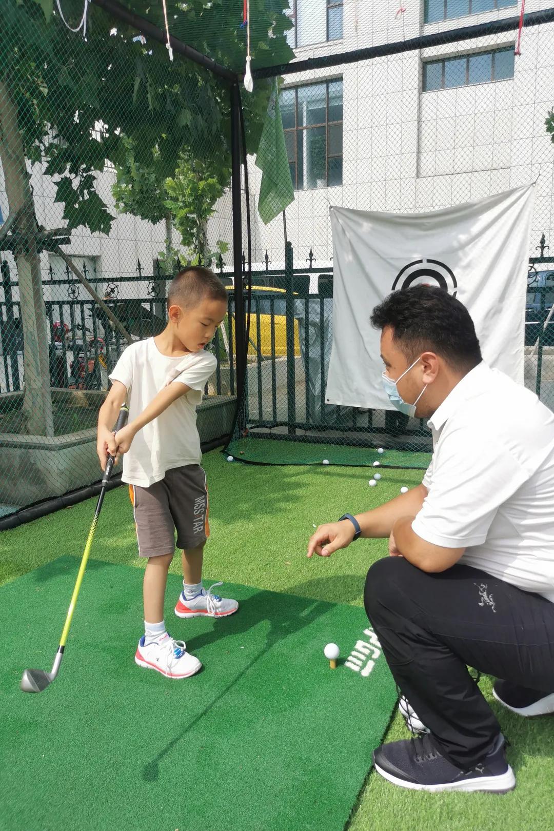 幼儿体育项目_运动体操_儿童技巧性体育项目